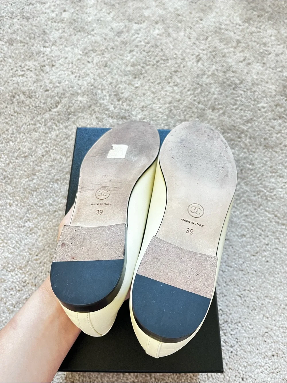 Chanel Authentic Ivory Ballet Flats Size 39 - Picture 8 of 15